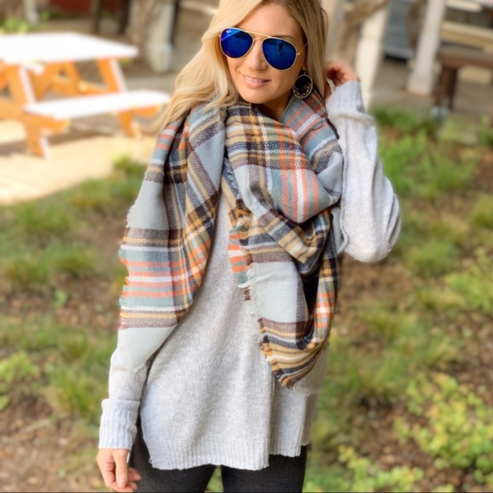 LAST ONE! Soft Plaid Blanket Scarf - Picture 3 of 3